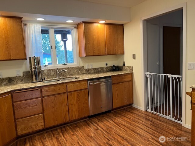 13 Raistakka Road Rosburg, WA 98643 - Photo 16 of 39