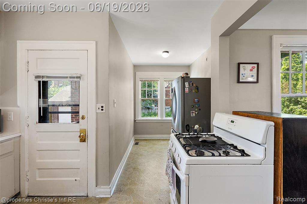1251 Bishop Road Grosse Pointe, MI 48230 - Photo 24 of 50