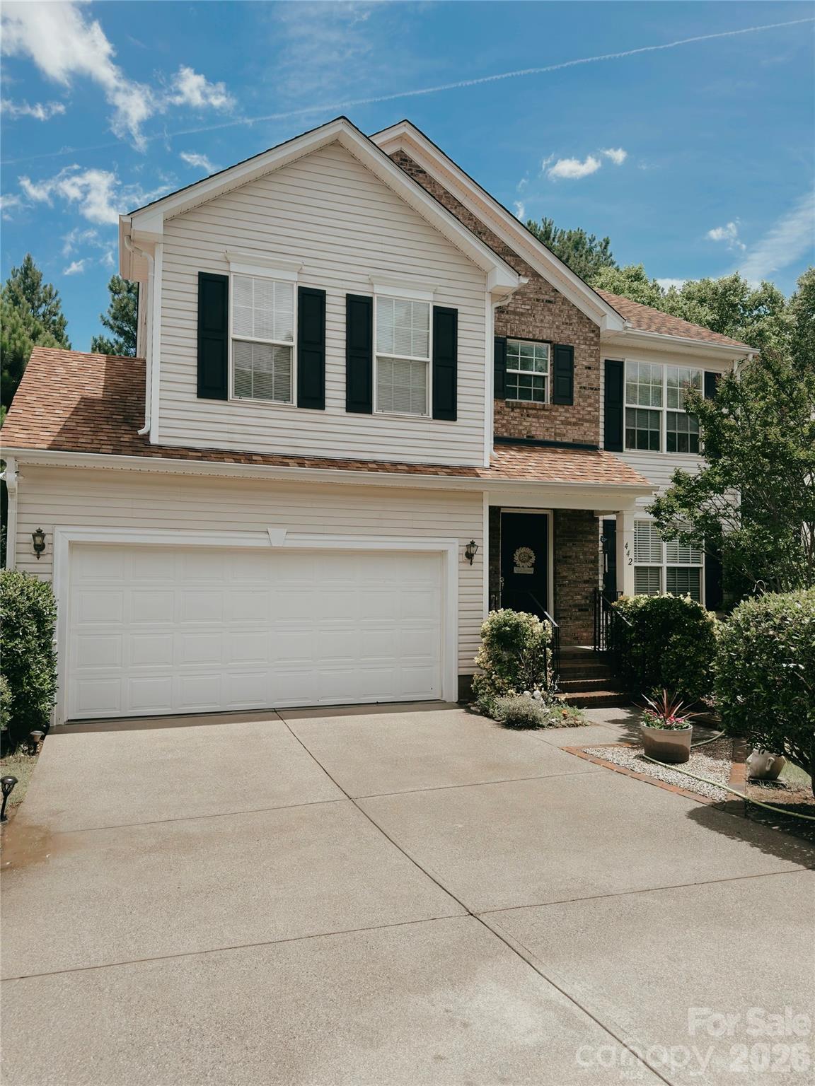 442 Sugar Maple Drive Tega Cay, SC 29708 - Photo 2 of 2