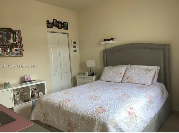 $3,400 | 3392 West 90th Terrace, Hialeah, FL 33018