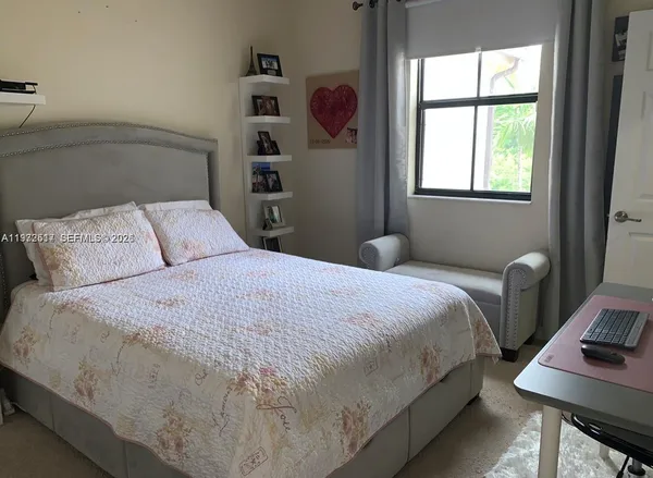 $3,400 | 3392 West 90th Terrace, Hialeah, FL 33018