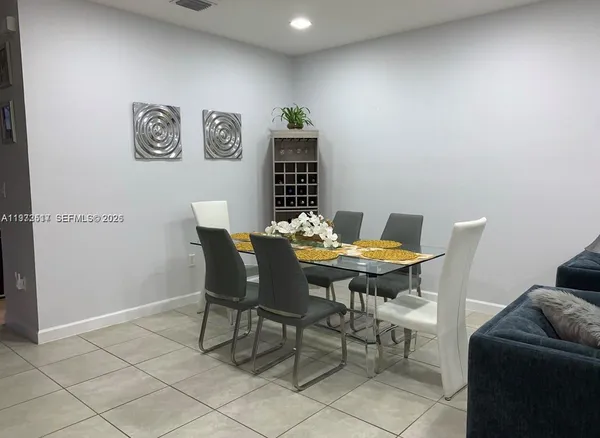 $3,400 | 3392 West 90th Terrace, Hialeah, FL 33018