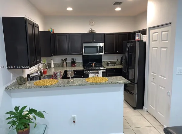 $3,400 | 3392 West 90th Terrace, Hialeah, FL 33018