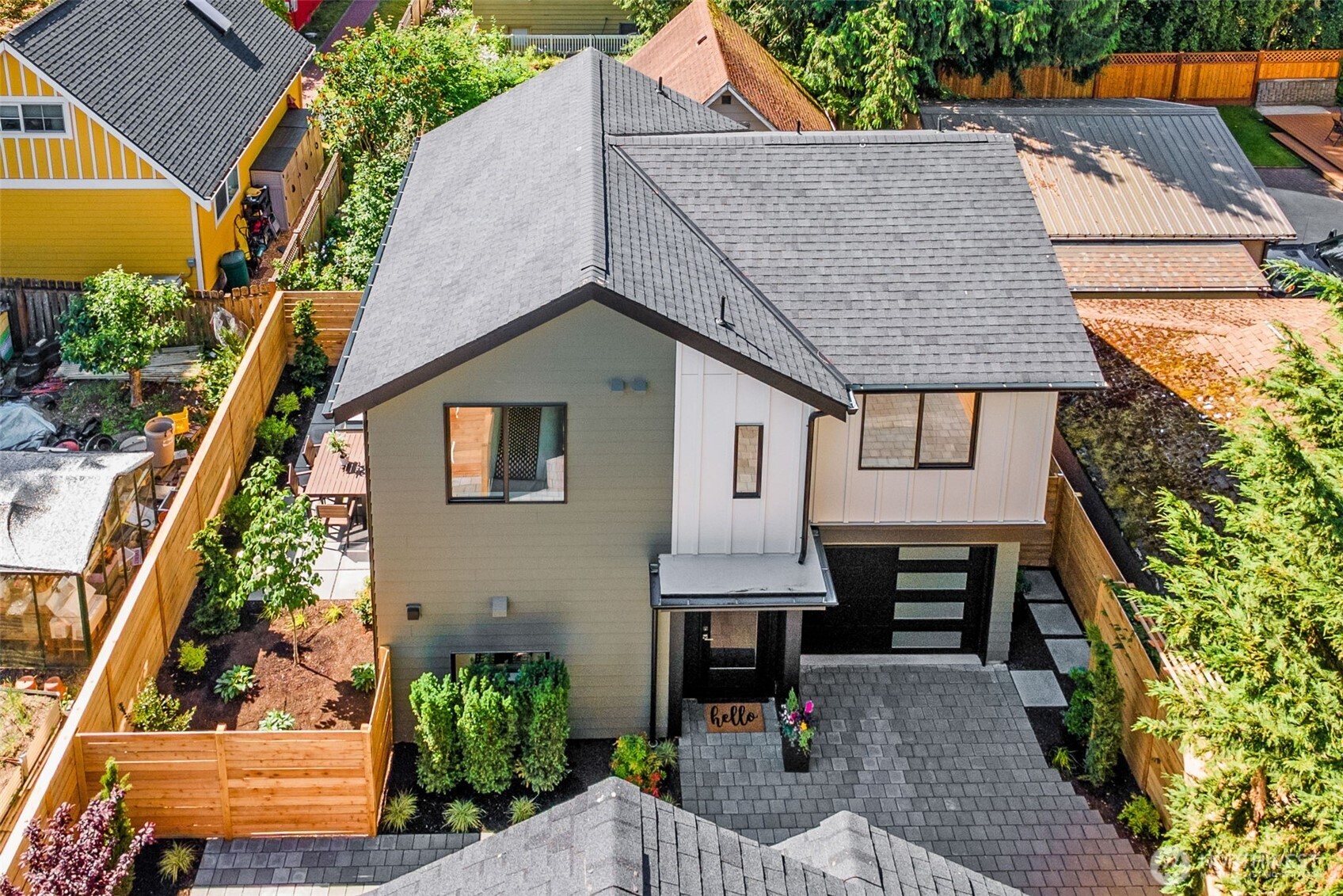 809 Northeast 90th Street Seattle, WA 98115 - Photo 18 of 20