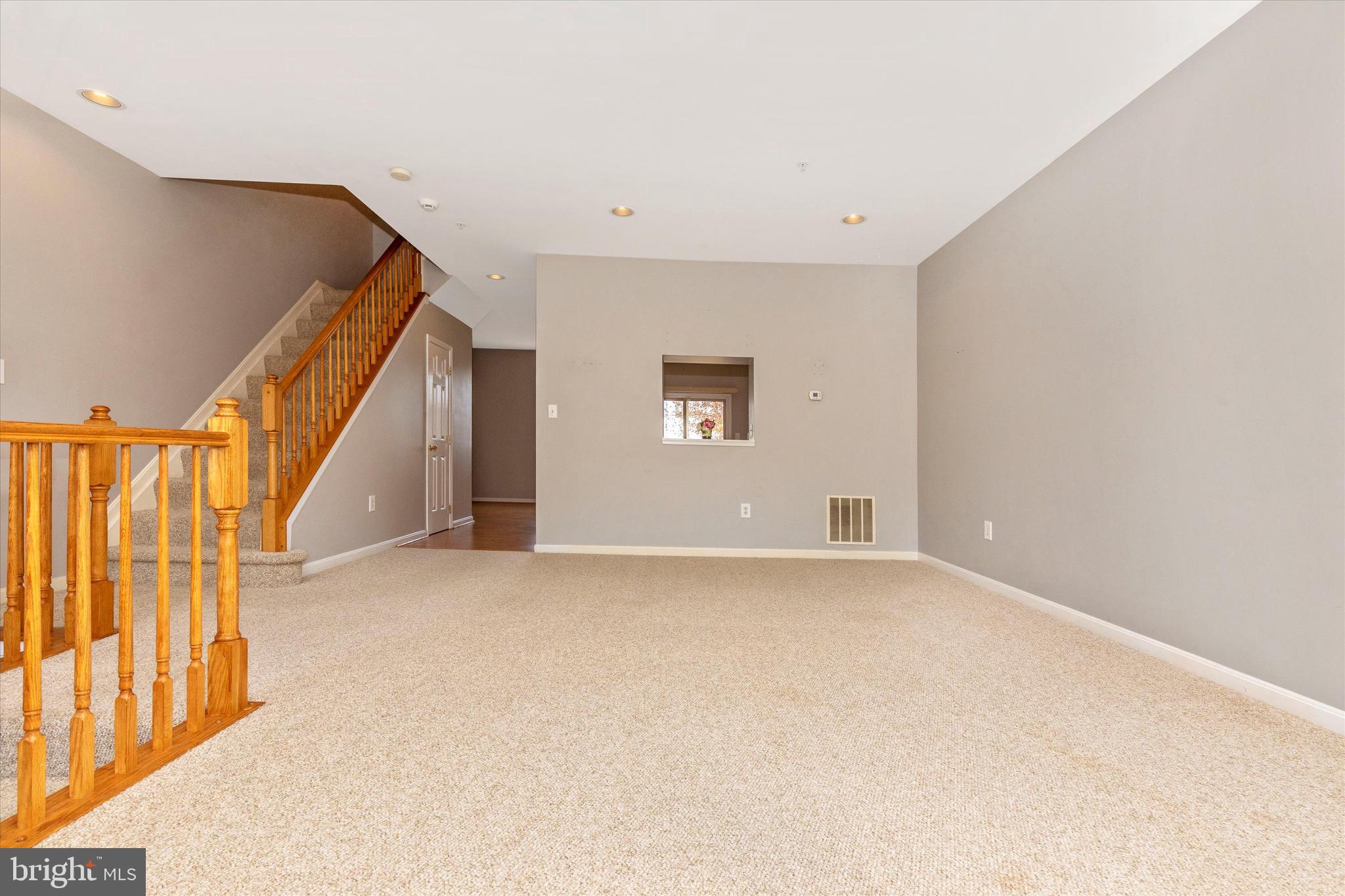 1520 Rambling Way North Frederick, MD 21701 - Photo 11 of 48 Living Room