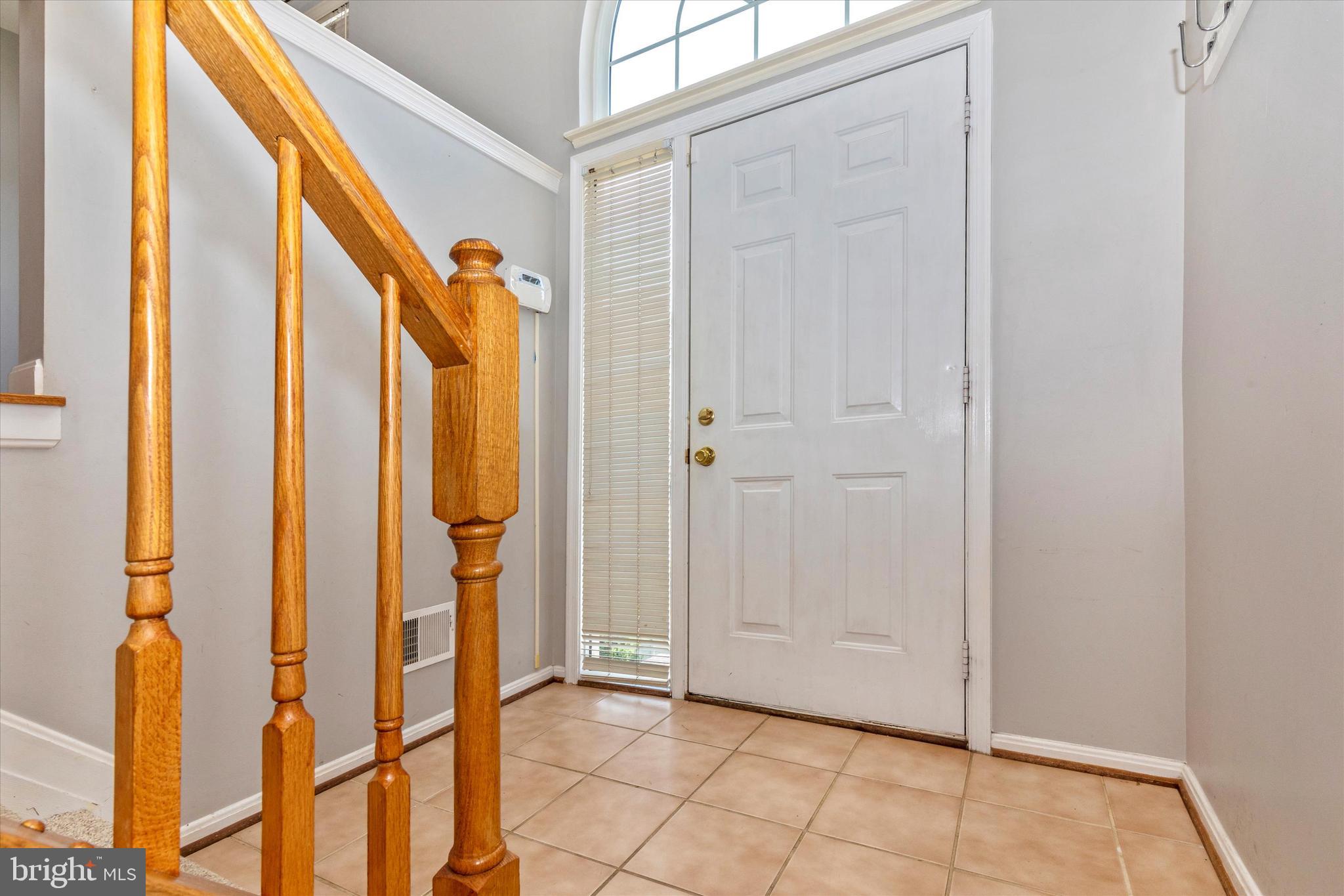 1520 Rambling Way North Frederick, MD 21701 - Photo 4 of 48 Foyer