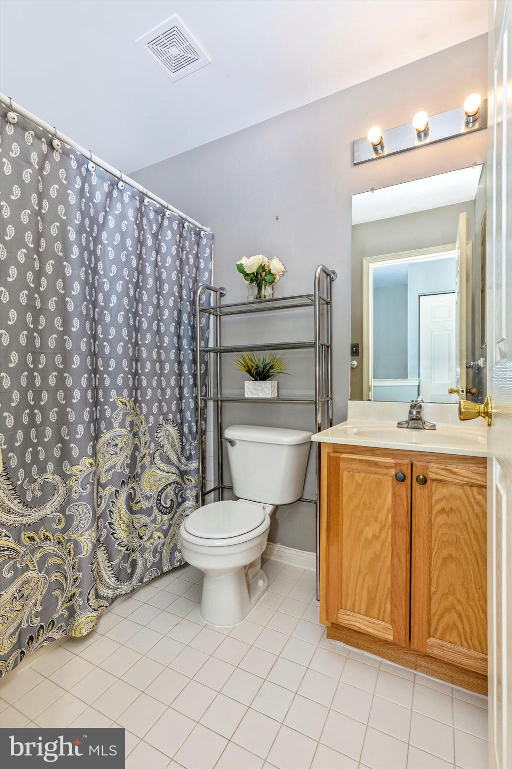 1520 Rambling Way North Frederick, MD 21701 - Photo 36 of 48 Hall Bath