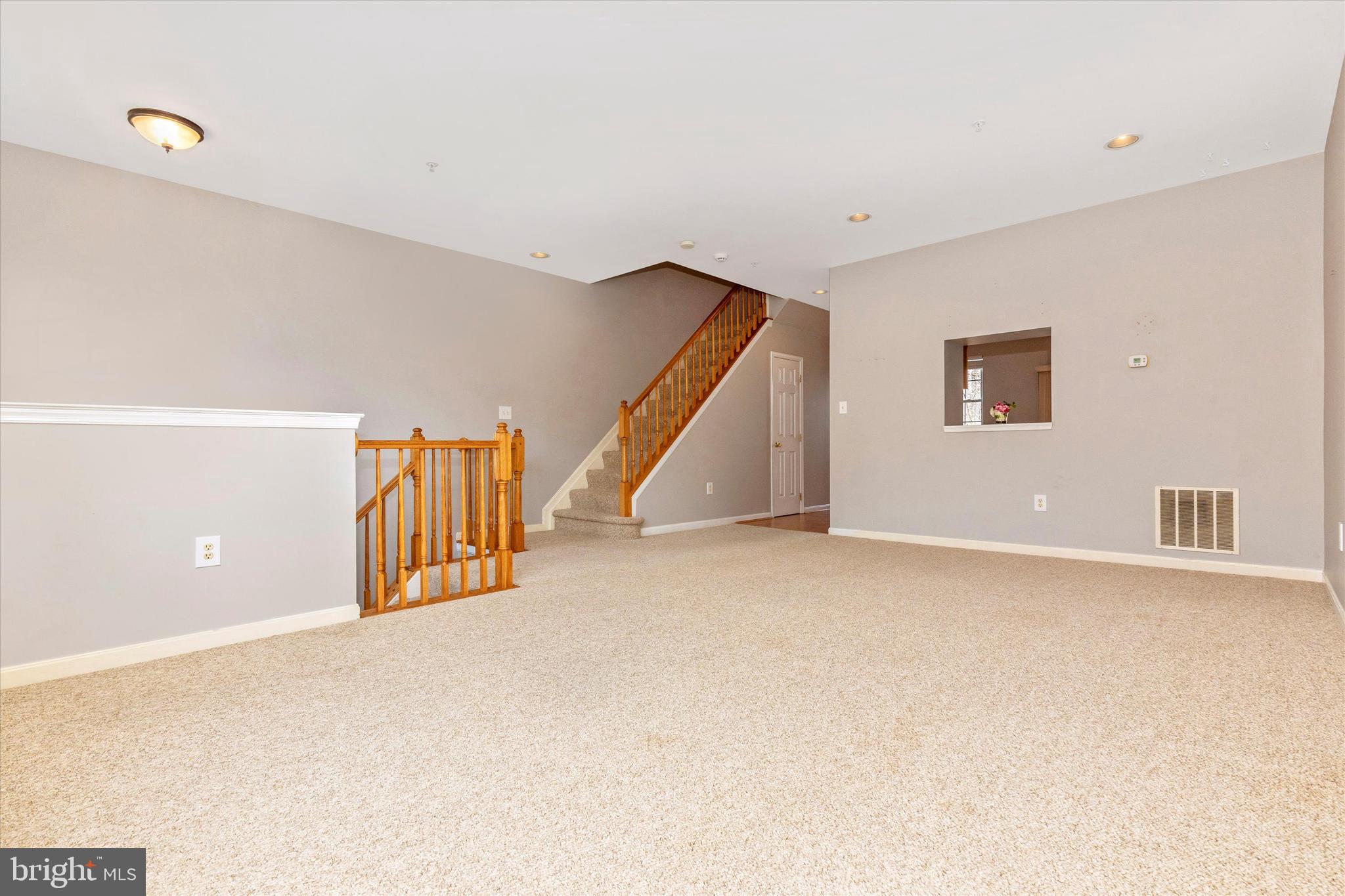 1520 Rambling Way North Frederick, MD 21701 - Photo 10 of 48 Living Room