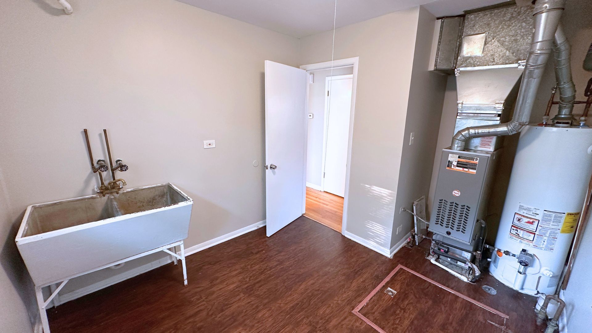 10755 Mason Avenue Chicago Ridge, IL 60415 - Photo 12 of 15 Gallery Image 12