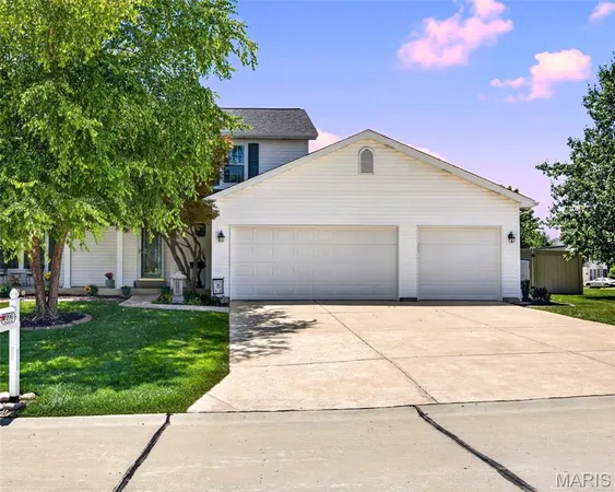 $450,000 | 7296 Picasso Drive, Dardenne Prairie, MO 63368