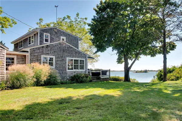 $2,300,000 | 12 Brightman Way, Westerly, RI 02891