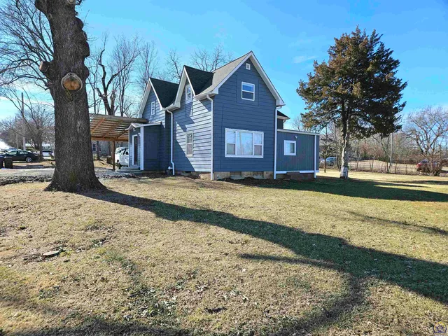 $105,000 | 2029 Southeast 10th Avenue, Topeka, KS 66607
