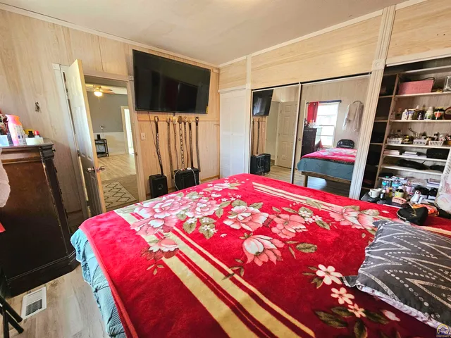 $105,000 | 2029 Southeast 10th Avenue, Topeka, KS 66607