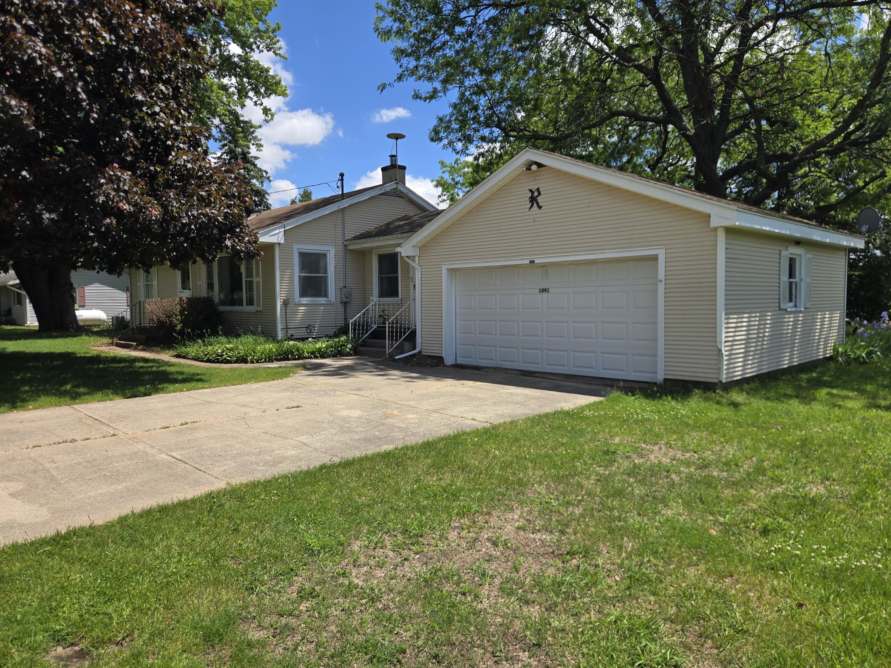 1091 Belding Road Orleans, MI 48865 - Photo 2 of 5 2