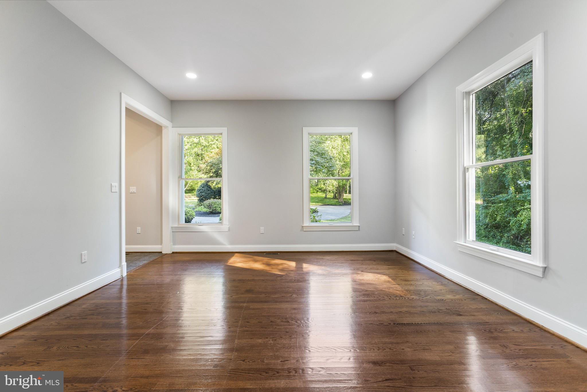 5229 Griffith Road Gaithersburg, MD 20882 - Photo 20 of 65