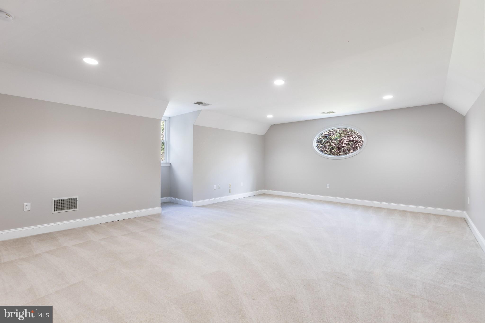 5229 Griffith Road Gaithersburg, MD 20882 - Photo 27 of 65