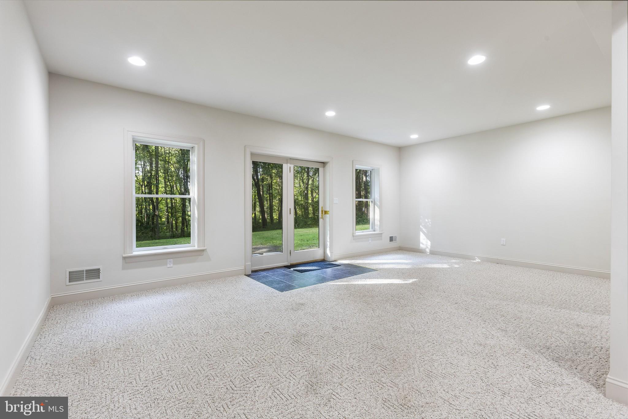 5229 Griffith Road Gaithersburg, MD 20882 - Photo 42 of 65