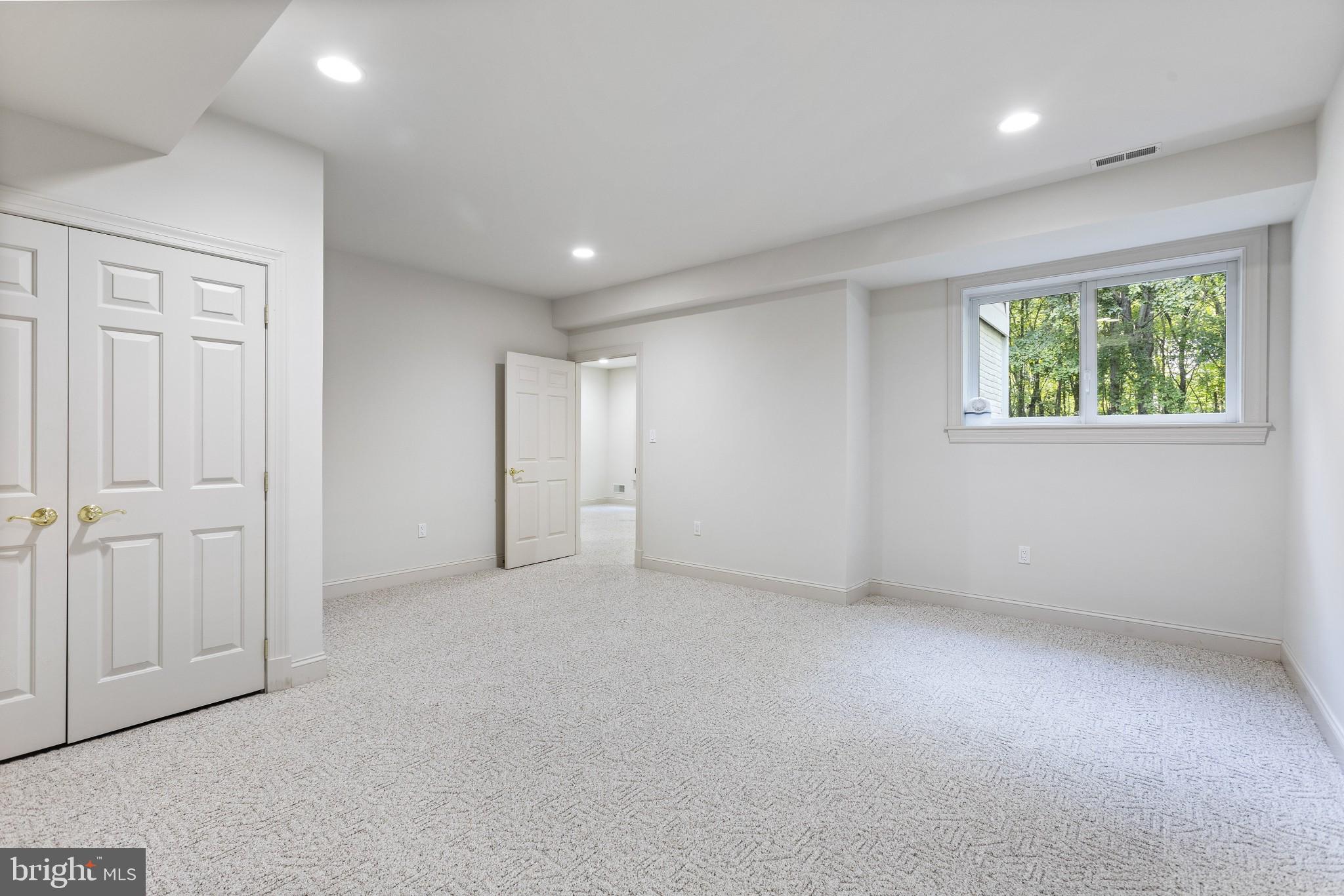 5229 Griffith Road Gaithersburg, MD 20882 - Photo 43 of 65