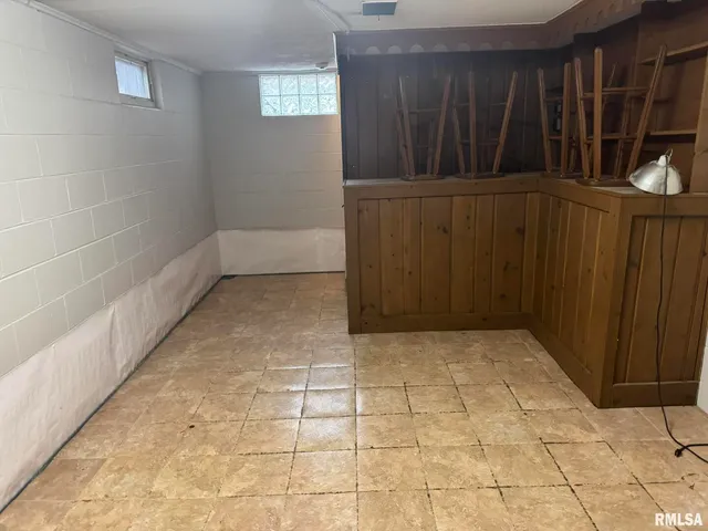 $1,350 | 3122 West Locust Street, Davenport, IA 52804