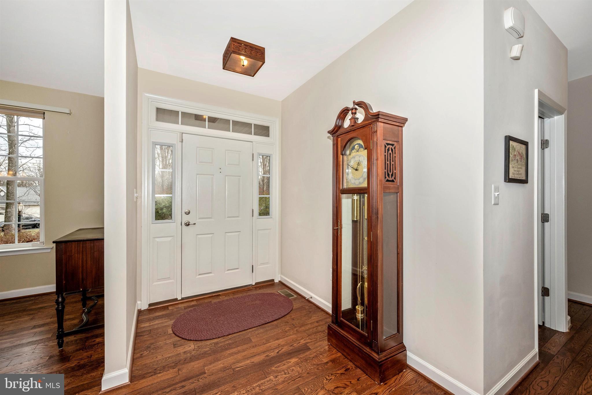 5813 Elmer Derr Road Frederick, MD 21703 - Photo 4 of 38 Inviting foyer