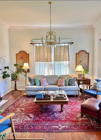 $289,000 | 321 West Chippewa Street, Brookhaven, MS 39601