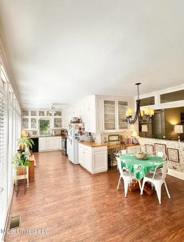 $289,000 | 321 West Chippewa Street, Brookhaven, MS 39601