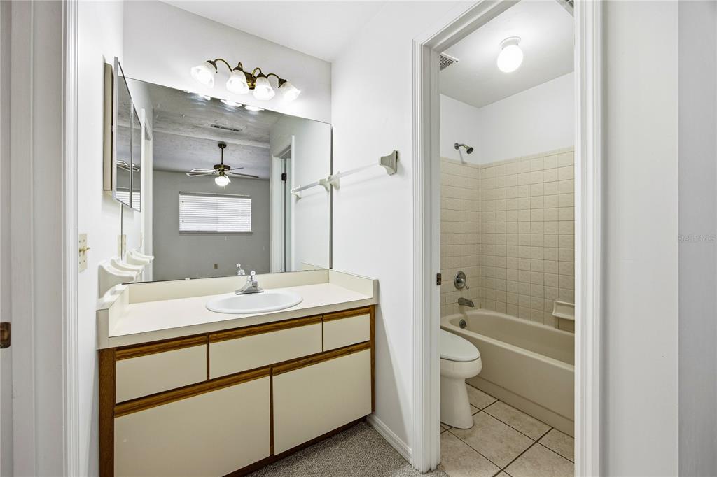 218 Northwest 50th Boulevard, Unit K Gainesville, FL 32607 - Photo 24 of 40