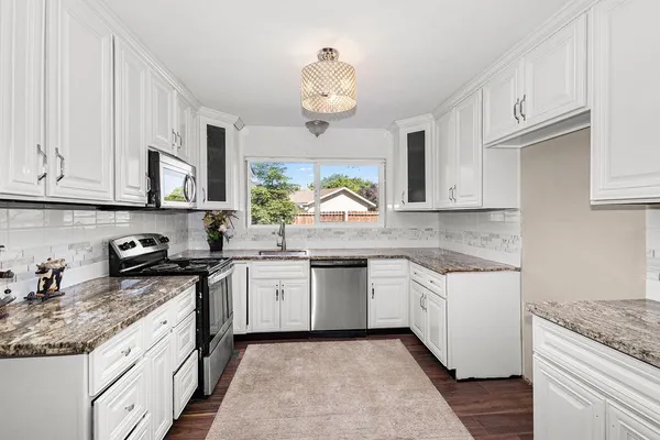 $525,000 | 1124 Lakewood Avenue, Modesto, CA 95355