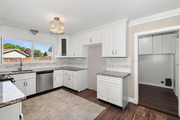 $525,000 | 1124 Lakewood Avenue, Modesto, CA 95355