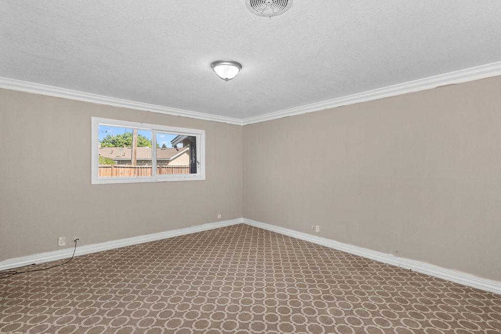1124 Lakewood Avenue Modesto, CA 95355 - Photo 22 of 40 a view of an empty room