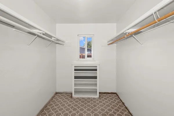 $525,000 | 1124 Lakewood Avenue, Modesto, CA 95355