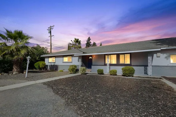 $525,000 | 1124 Lakewood Avenue, Modesto, CA 95355