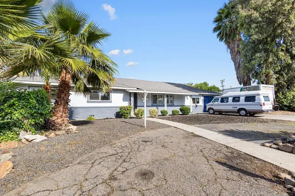 $525,000 | 1124 Lakewood Avenue, Modesto, CA 95355