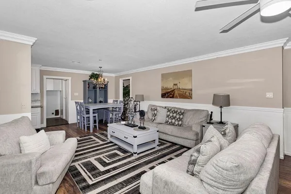 $525,000 | 1124 Lakewood Avenue, Modesto, CA 95355