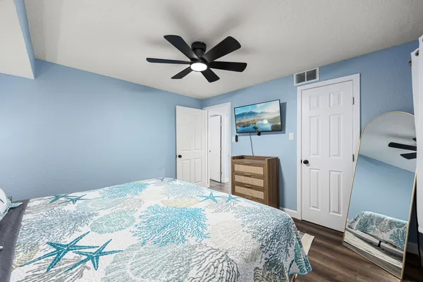 $249,000 | 7310 Seawall Boulevard, Unit 702, Galveston, TX 77551