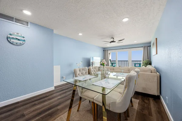 $249,000 | 7310 Seawall Boulevard, Unit 702, Galveston, TX 77551