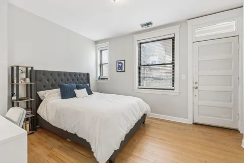 $1,995,000 | 3139 North Clifton Avenue, Chicago, IL 60657