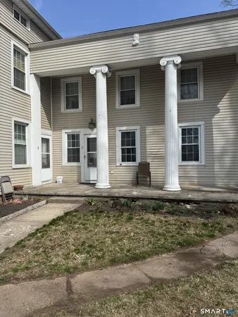 $1,350 | 131 West Main Street, Southington, CT 06479