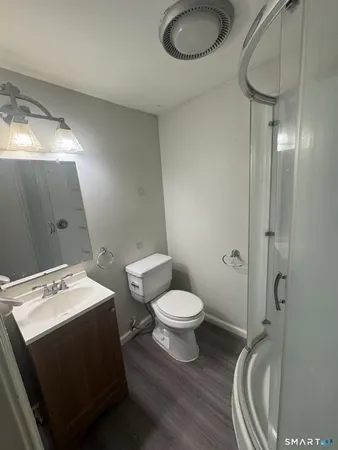 $1,350 | 131 West Main Street, Southington, CT 06479