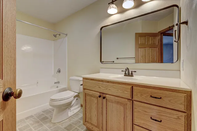 $469,900 | 1547 Foxfire Court, Waupaca, WI 54981