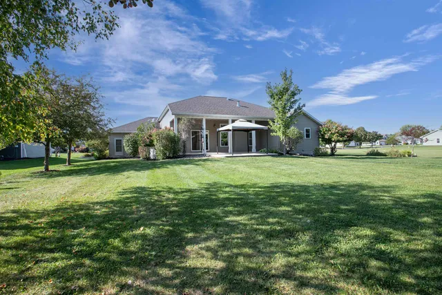 $469,900 | 1547 Foxfire Court, Waupaca, WI 54981