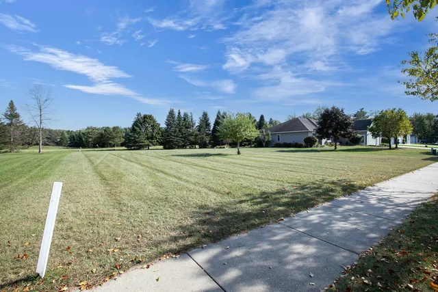 $469,900 | 1547 Foxfire Court, Waupaca, WI 54981