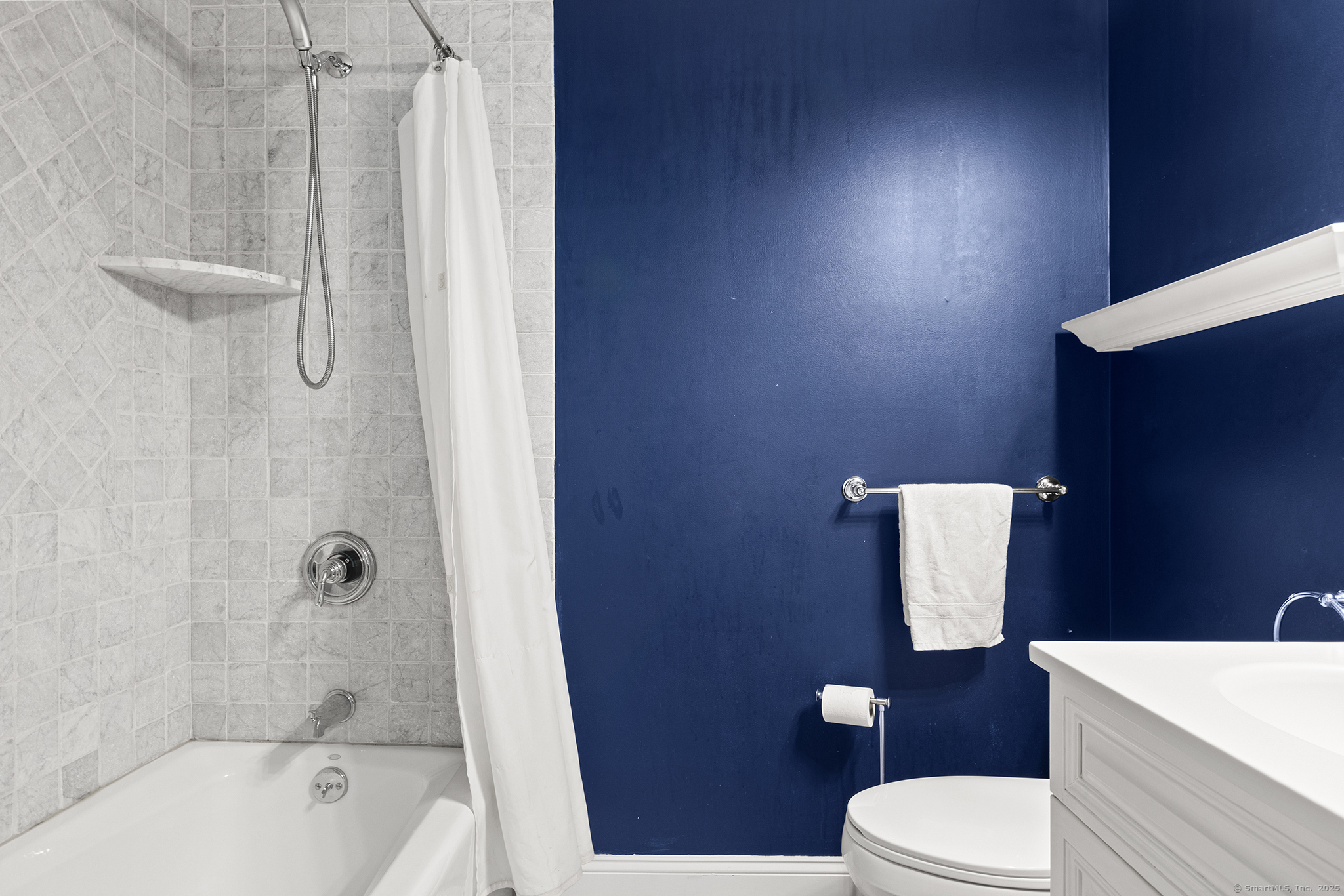 40 Wildwood Road Stamford, CT 06903 - Photo 20 of 39