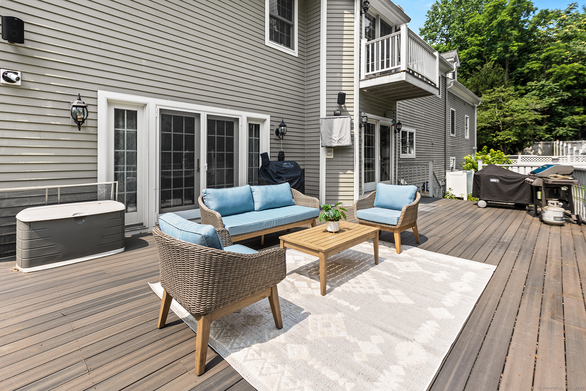 40 Wildwood Road Stamford, CT 06903 - Photo 34 of 39