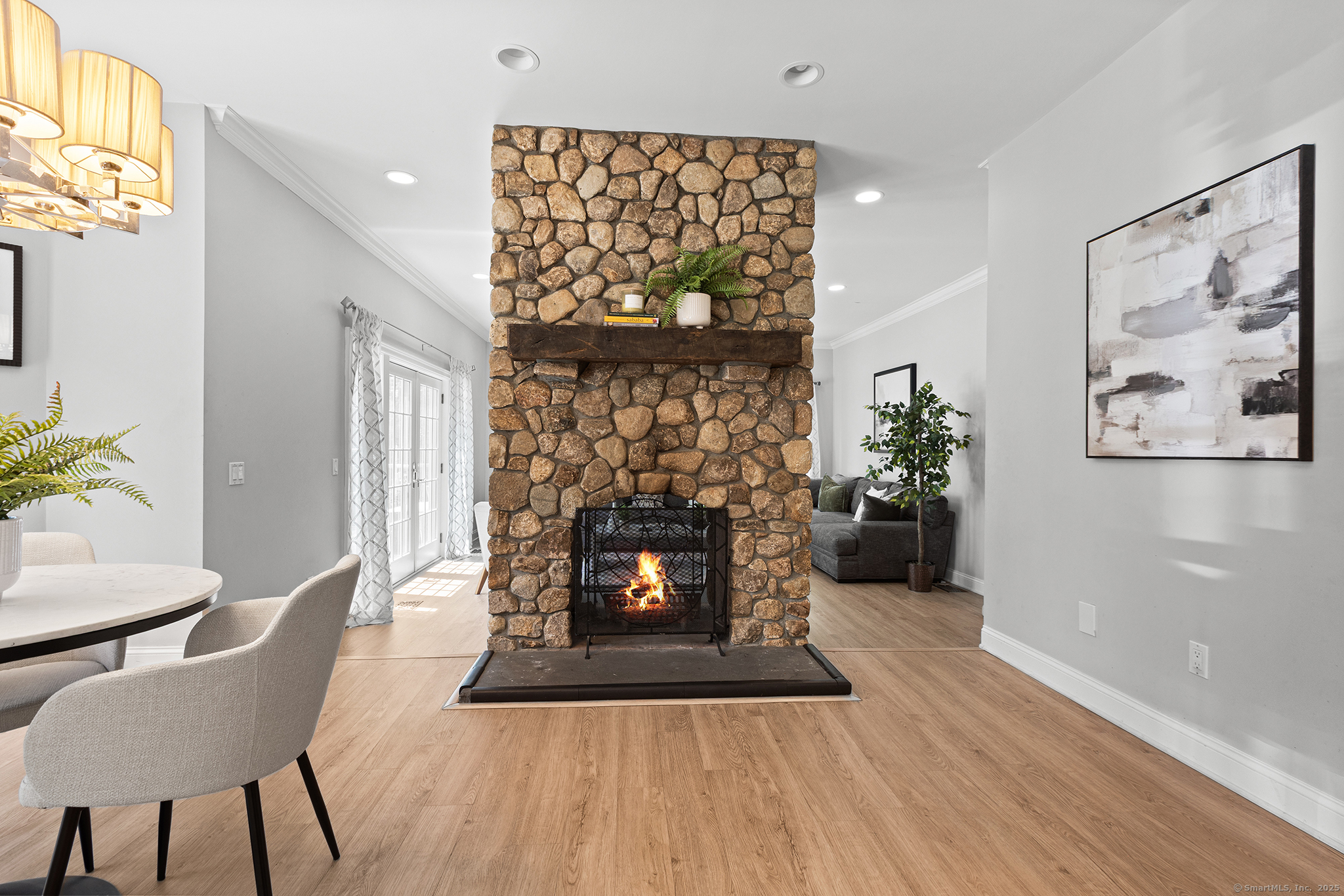 40 Wildwood Road Stamford, CT 06903 - Photo 9 of 39