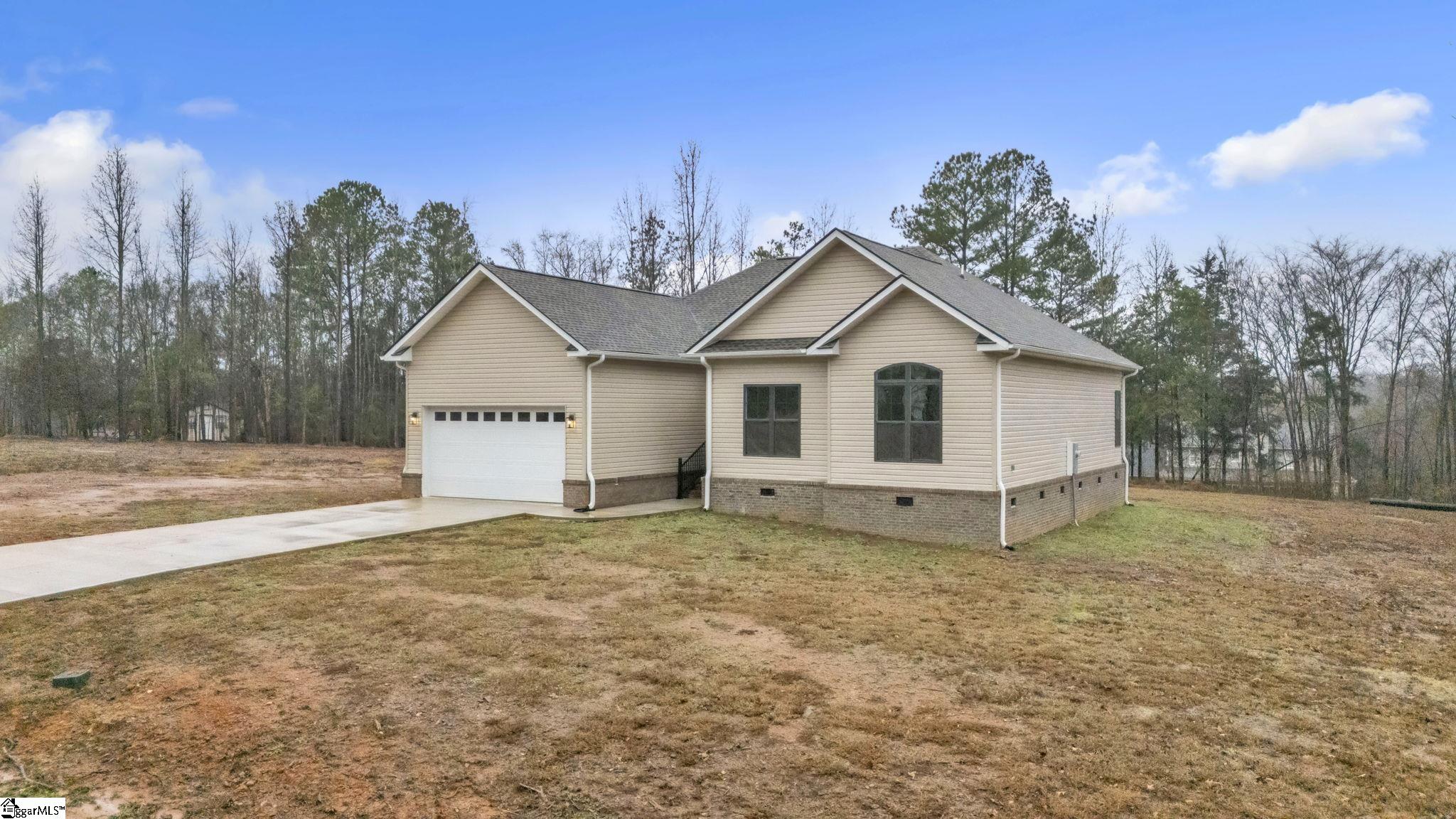 100 Indian Ridge Drive Laurens, SC 29360 - Photo 2 of 30