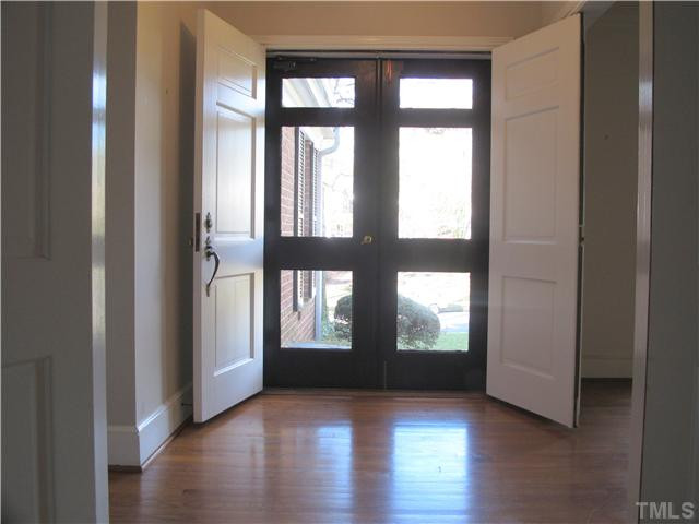 430 Marlowe Road Raleigh, NC 27609 - Photo 3 of 25 Foyer