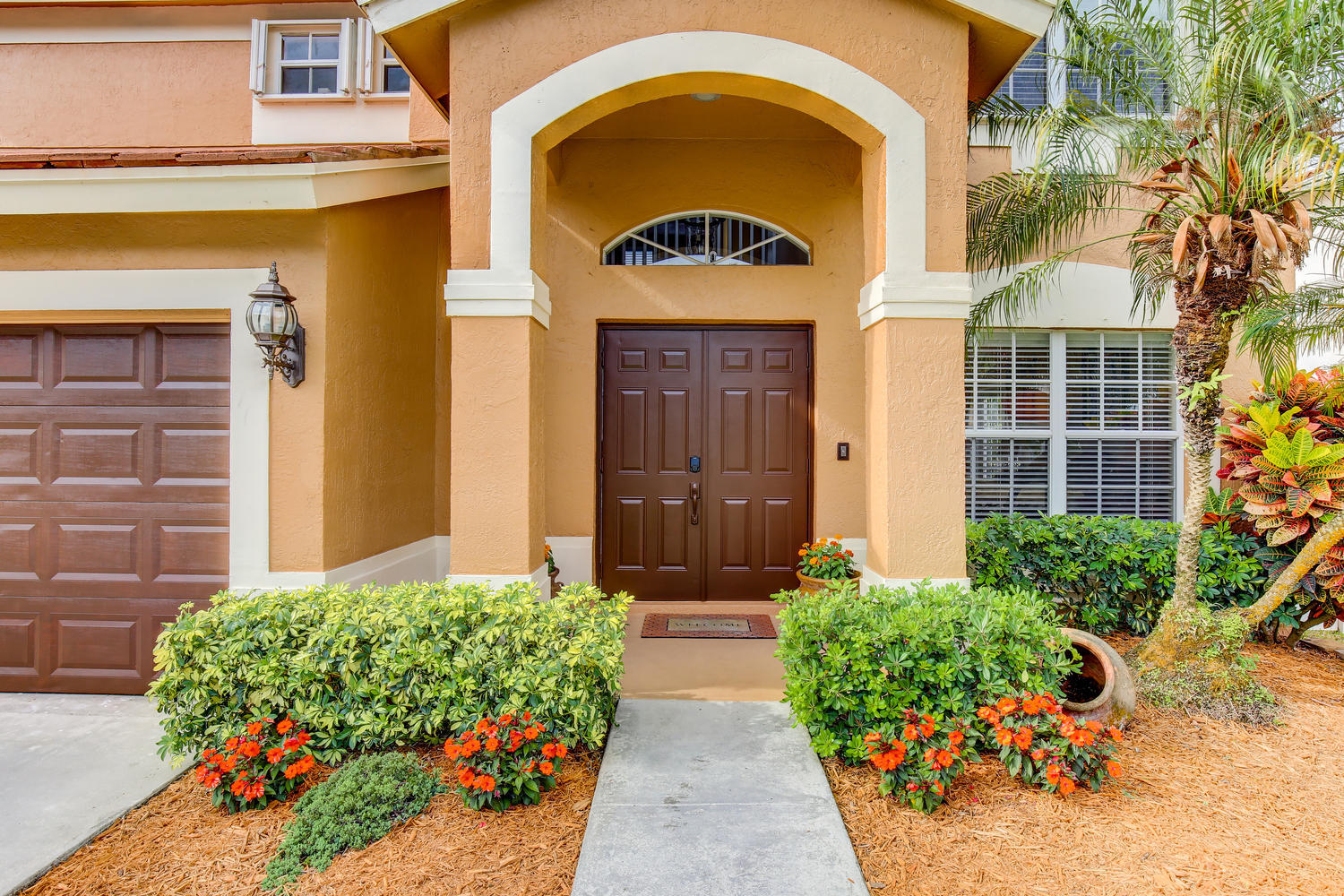 10776 Lake Oak Way Boca Raton, FL 33498 - Photo 2 of 22 10776 Lake Oak Way Boca Raton-large-002-
