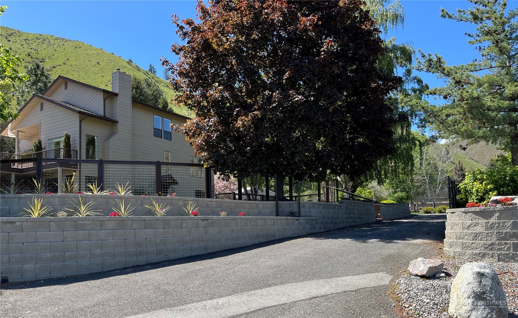 2811 Number 1 Canyon Road Wenatchee, WA 98801 - Photo 3 of 39 Gallery Image 3
