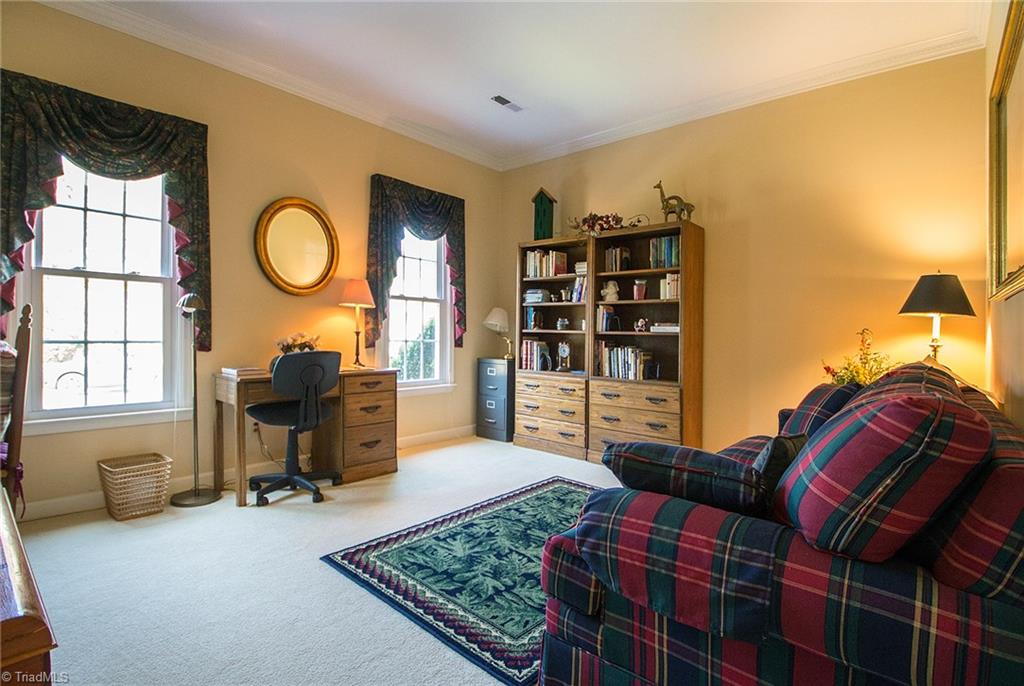 613 Rittenhouse Court Winston-Salem, NC 27104 - Photo 11 of 22 Gallery Image 11
